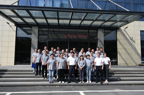 瓦力游戏股份全能班组长训练营学员赴弘远新资料、浙江万马进建互换